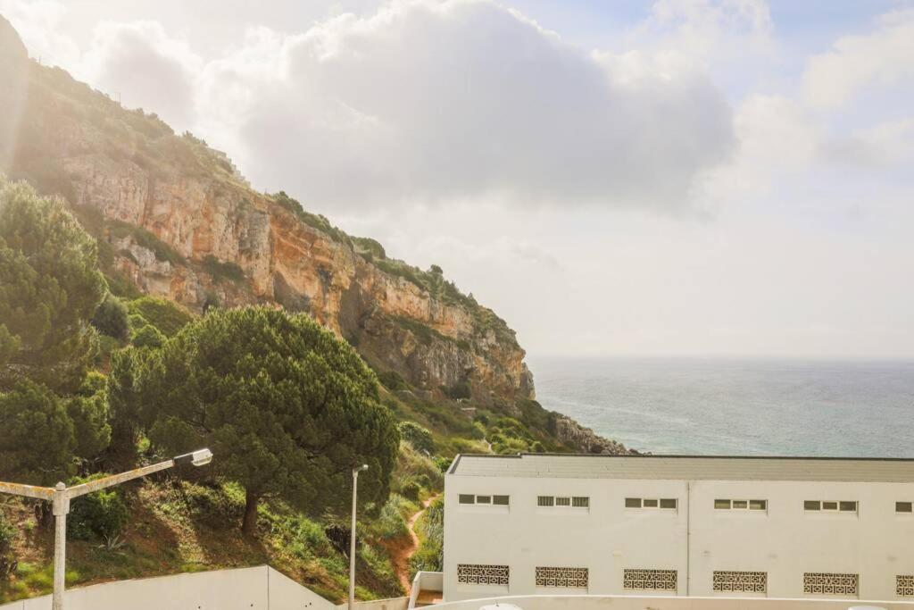 Casa Na Praia - All Family Near The Sea Lägenhet Sesimbra Exteriör bild